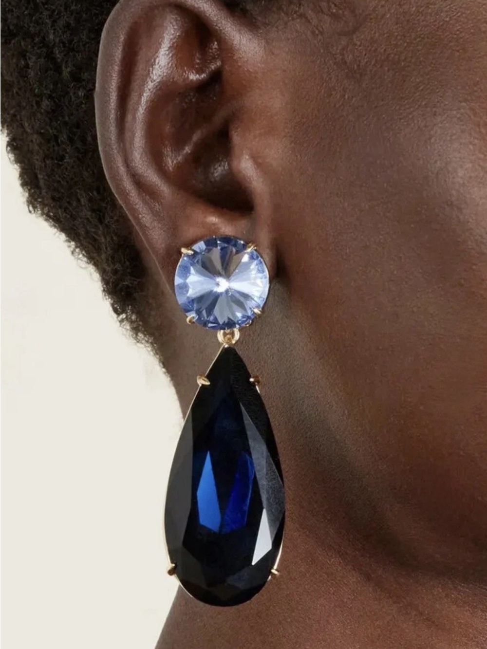 NWOT Carolina Herrera earrings